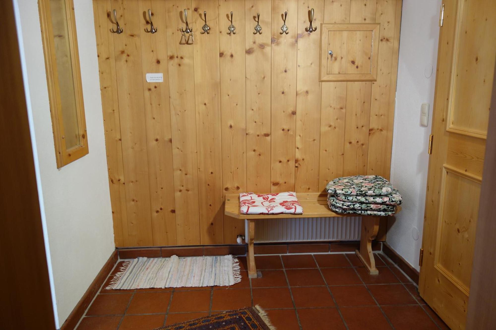 Brunnenhof Apartments Pettneu am Arlberg Bilik gambar